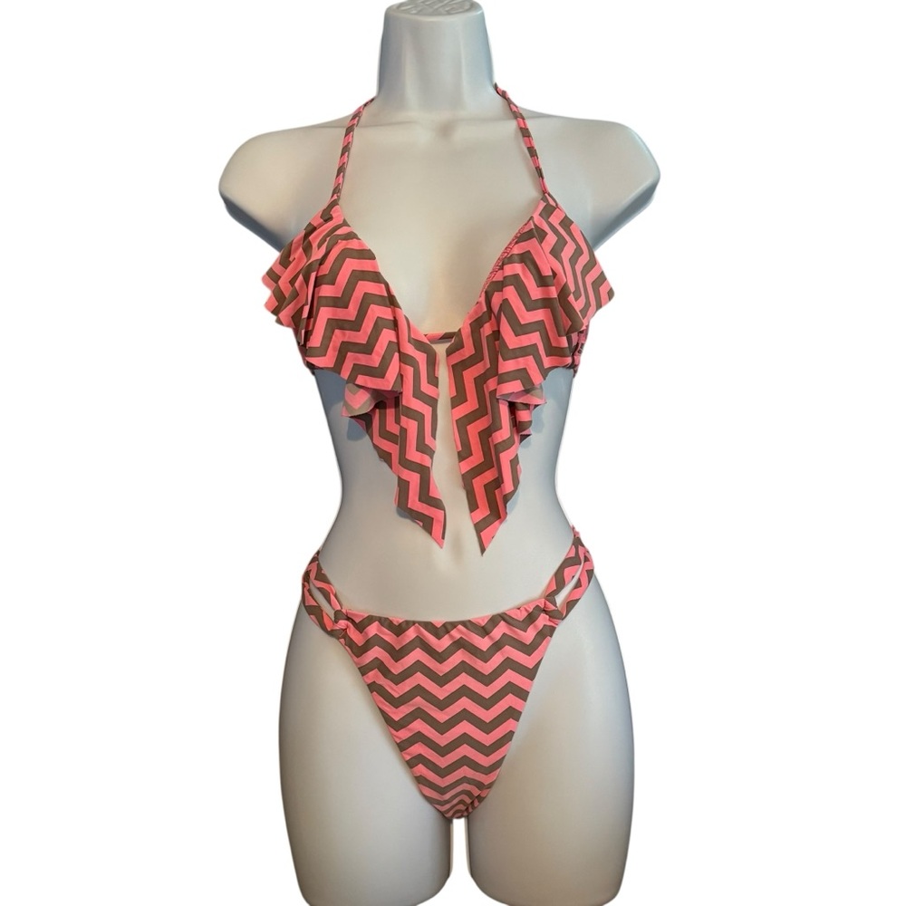 O'Neill Island Ruffle Tri Chevron Bikini Set Size M